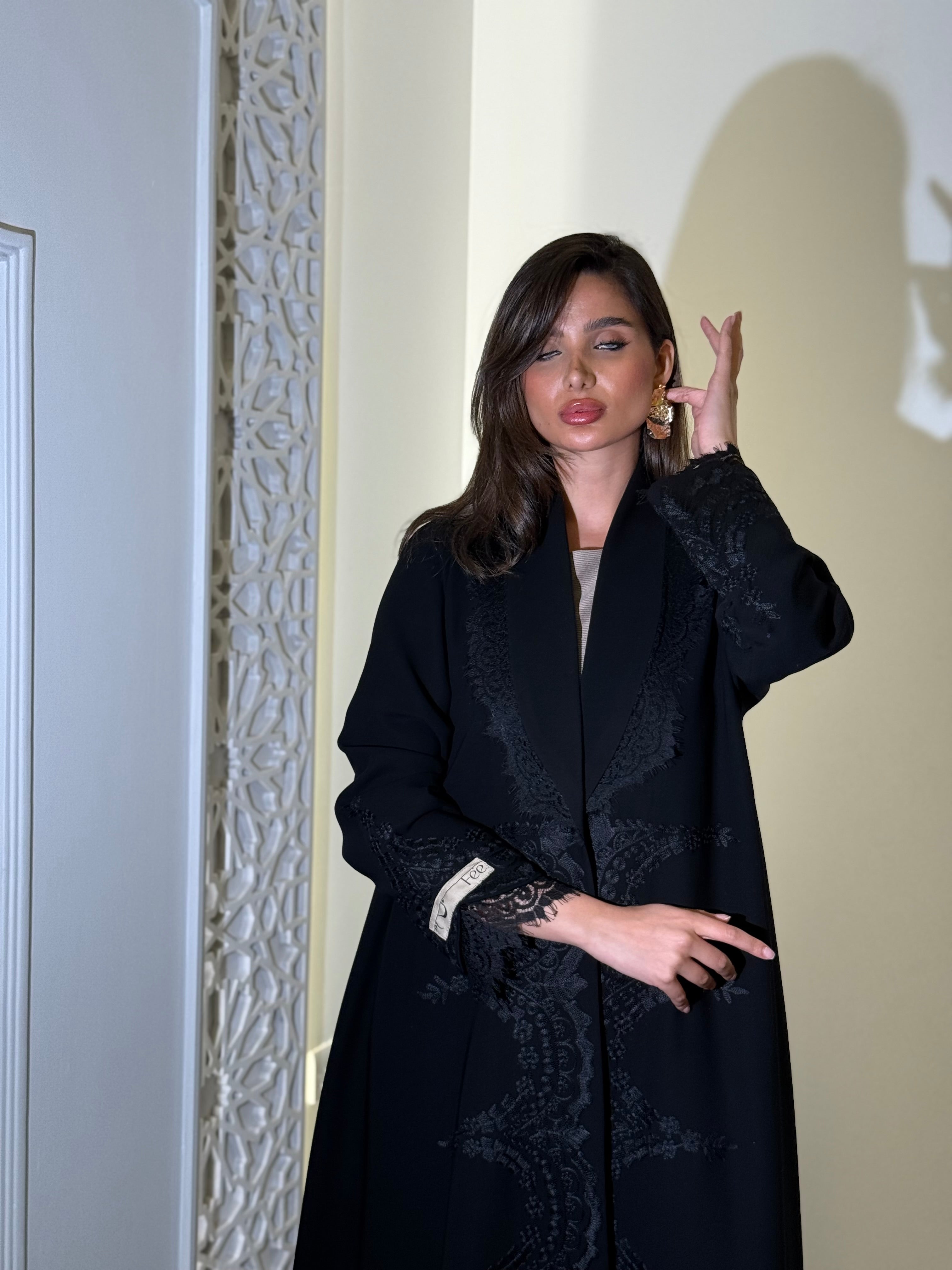 Lace abaya with embroidery, featuring exquisite craftsmanship (on order)