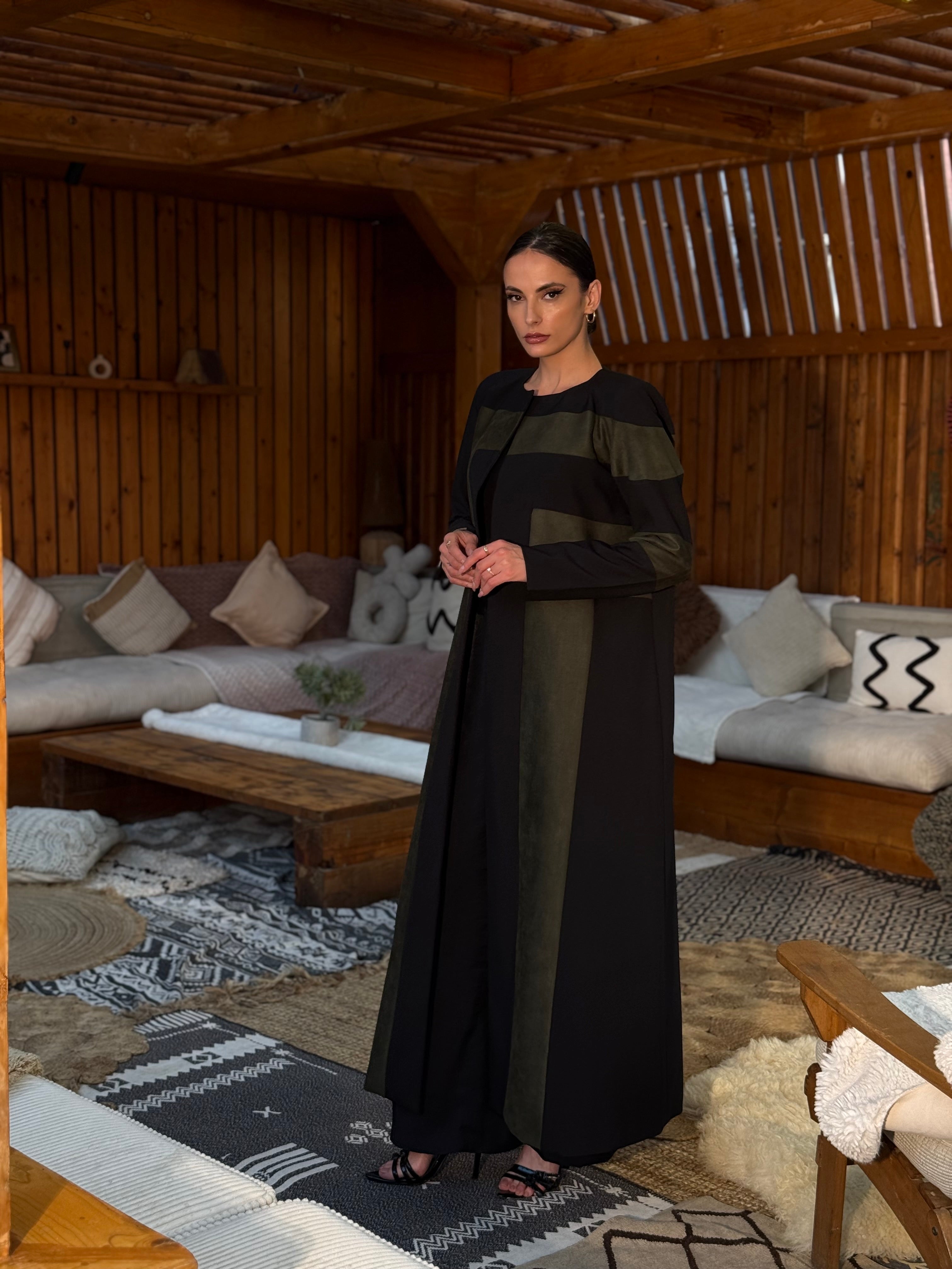 Fully lined blazer with padded shoulders, suede with heavy crepe