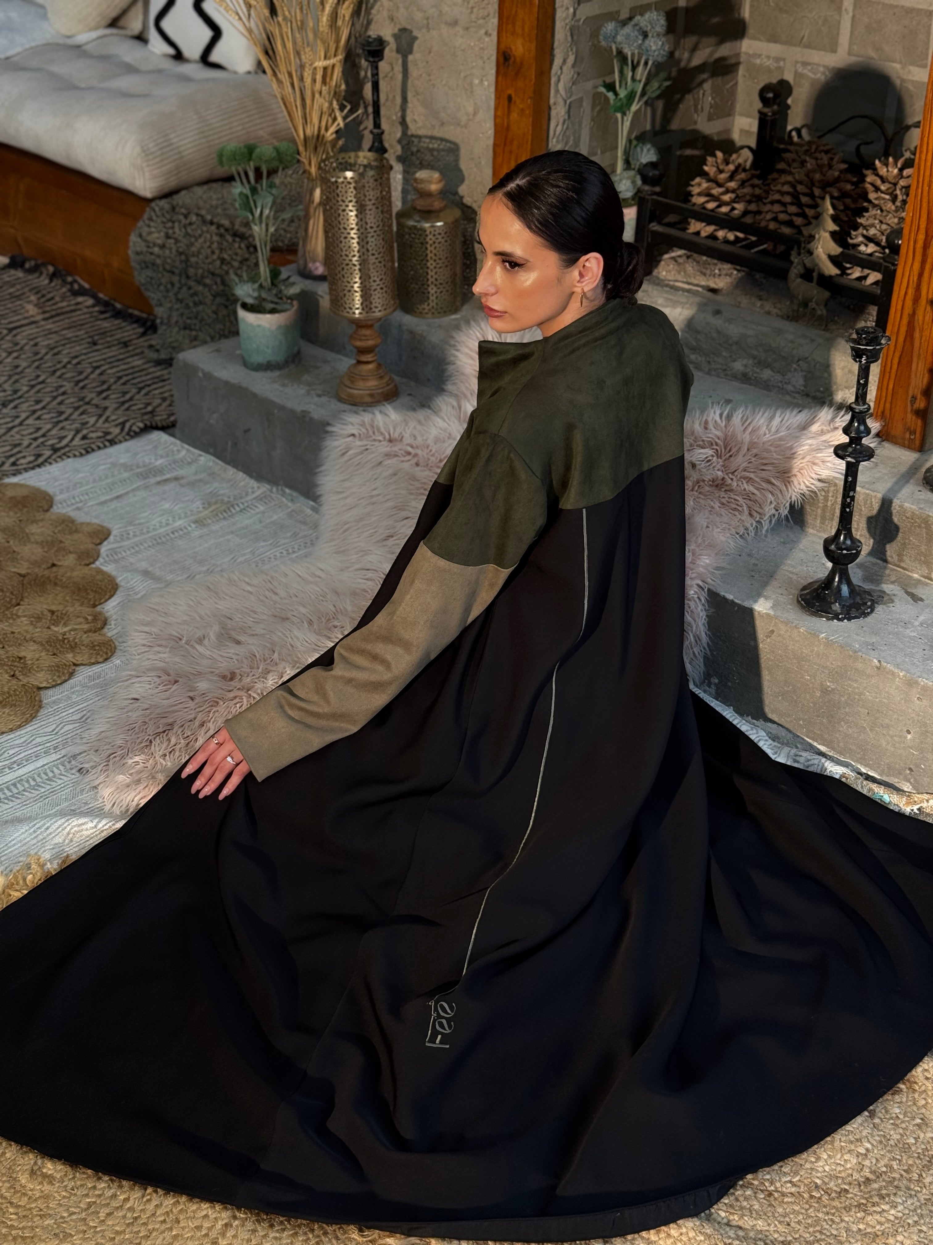 Fully lined blazer with padded shoulders, two-tone suede with heavy crepe