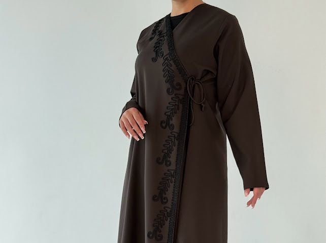FEE Embroidered Wrap Abaya – Chocolate Brown
