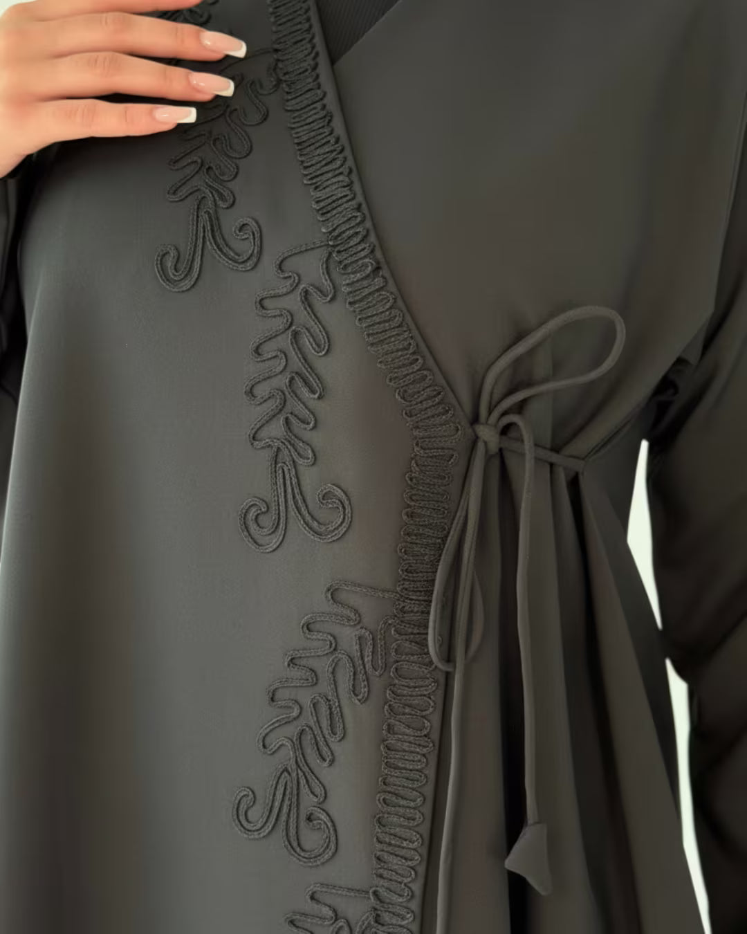 FEE Black Embroidered Side-Tie Abaya